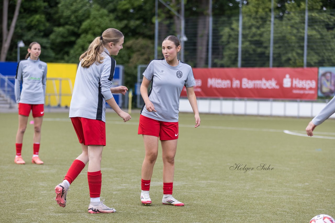 Bild 81 - wBJ Lotto Pokal Finale  Eimsbuetteler TV - Hamburger SV : Ergebnis: 0:3